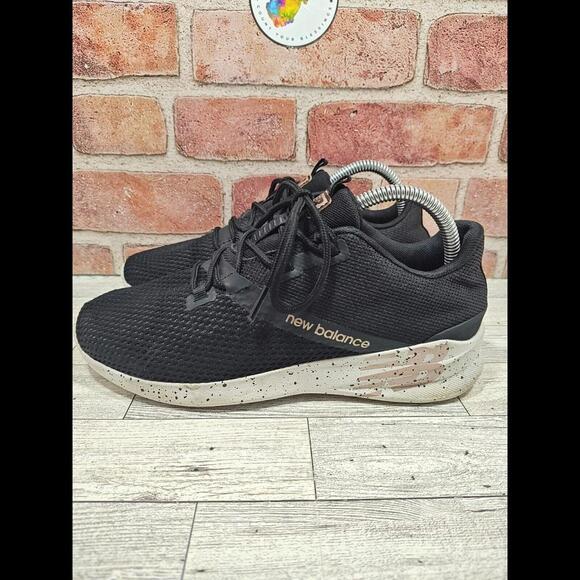 New Balance Shoes - New Balance District Run Women's Size 8.5 Running Shoes Black WDRNBB1
